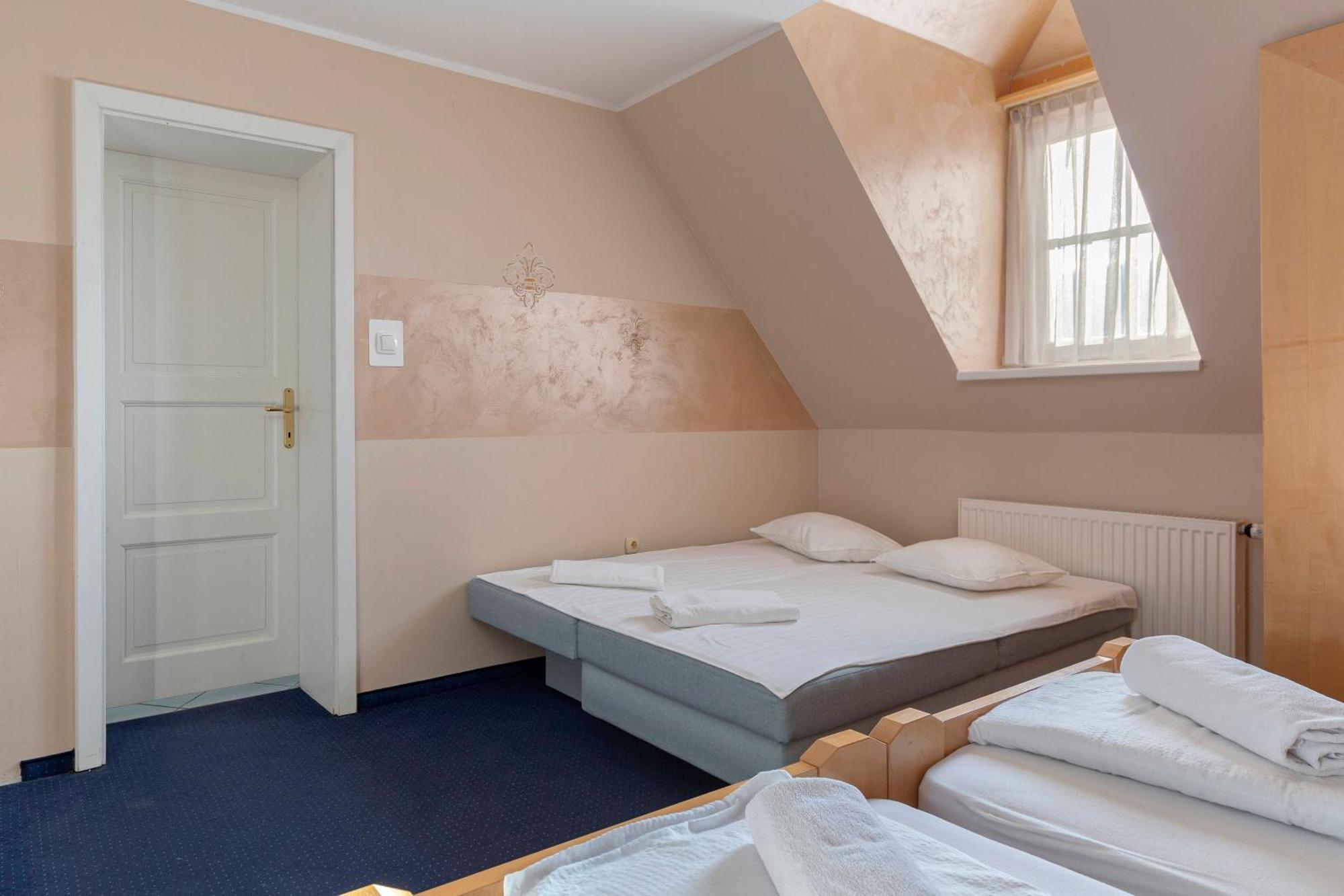 Hotel Burger Venise Recica ob Savinji Bagian luar foto