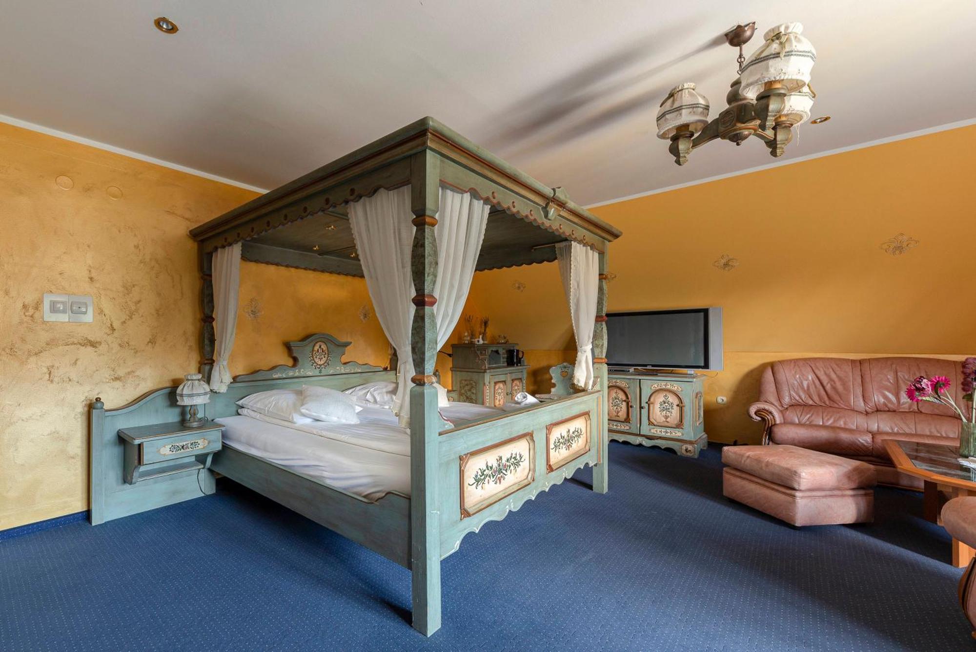 Hotel Burger Venise Recica ob Savinji Bagian luar foto